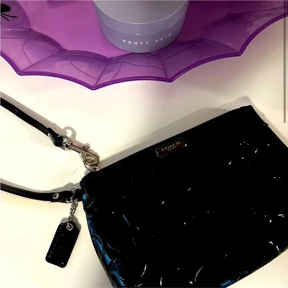 Coach Black Patent Leather Wristlet - Picture 2 of 6